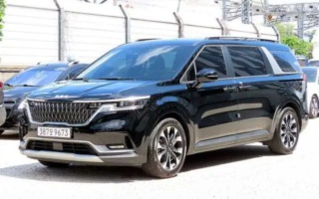 인천중고차개인매매 카니발 4세대 디젤 9인승 프레스티지 매물 사진 9 - 2022/06 124,647km